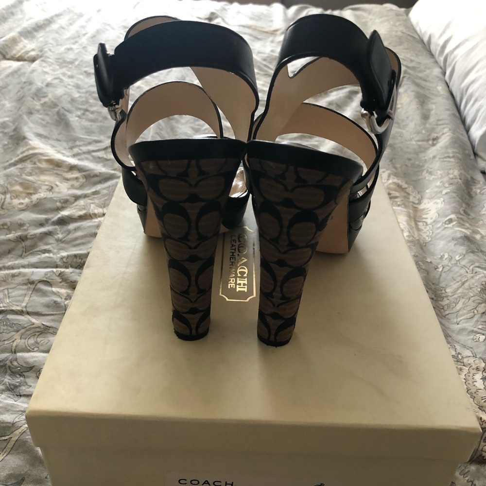 COACH BERTTA VACHETTA SANDALS - Picture 3 of 4